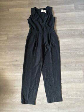 Charcoal Jumper Women’s Size 4 Banana Republic Sleeveless Classic Summer Vacay